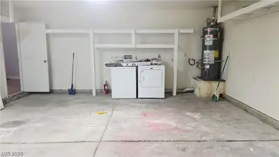 5309 Cory Place Garage