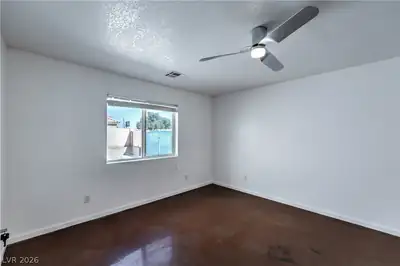 3195 Heyer Street Bedroom