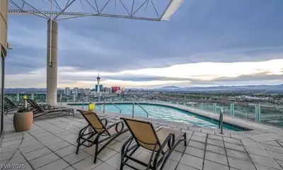 200 Hoover Avenue 1009, Las Vegas, NV 89101 Pool