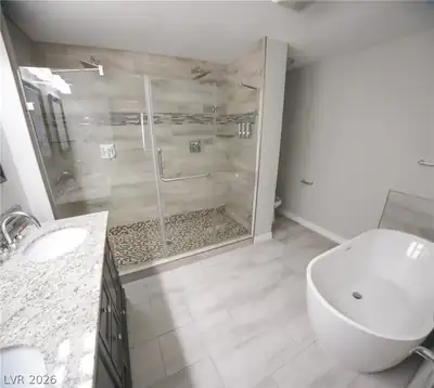 7973 Boardwalk Way, Las Vegas, NV 89123 Primary Bathroom