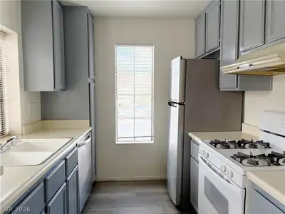 4813 Nara Vista Way 101 Kitchen