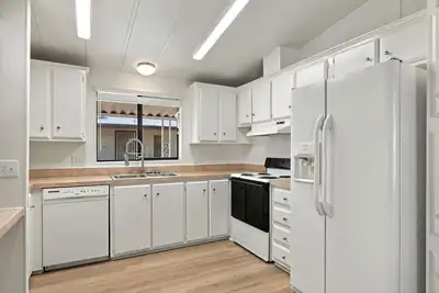 3077 Gavilan Lane Kitchen