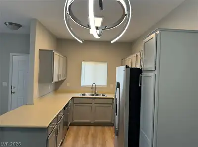 2291 West Horizon Ridge Parkway 5228, Henderson, NV 89052 Kitchen