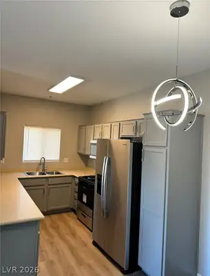 2291 West Horizon Ridge Parkway 5228, Henderson, NV 89052 Kitchen