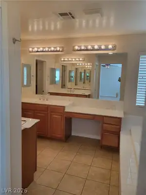 11424 Valentino Lane Primary Bathroom
