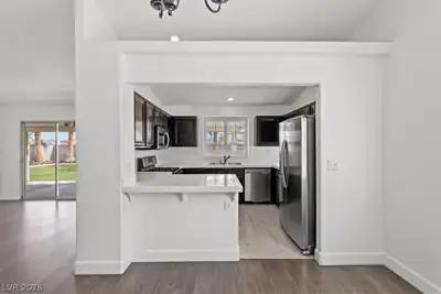 814 Hamlet Street, Henderson, NV 89002 Kitchen