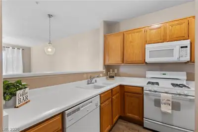 7185 South Durango Drive 102, Las Vegas, NV 89113 Kitchen
