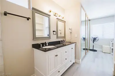 7220 Mountain Moss Drive Primary Bathroom
