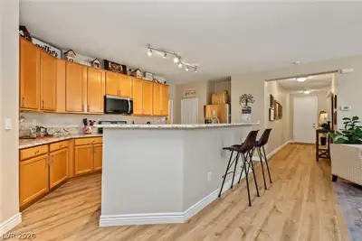 9182 Parkstone Avenue, Las Vegas, NV 89178 Kitchen