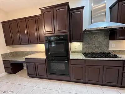 3709 Fledgling Drive Kitchen
