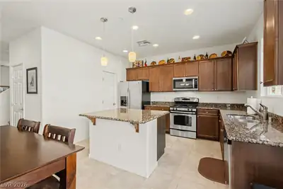 3622 Vino Rosso Avenue, Henderson, NV 89052 Kitchen