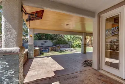 10381 Walking View Court Patio