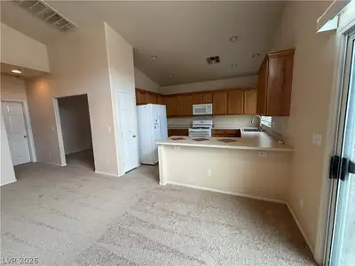 6420 CASAMAR Street - Kitchen