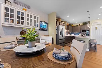 975 Atkins Lane Dining Area