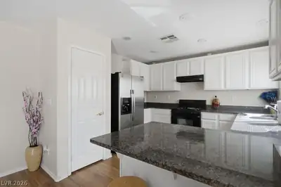 6269 Chuparosa Court, Las Vegas, NV 89141 Kitchen
