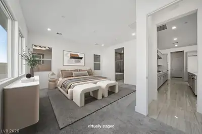 374 Tigullio Avenue Primary Bedroom