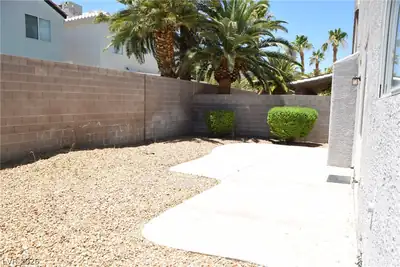 7811 Howard Dade Avenue Patio