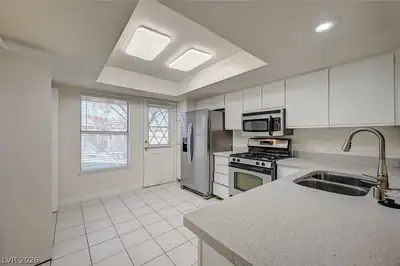 4047 Grasmere Avenue Kitchen