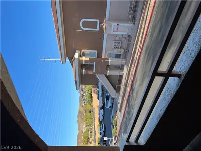 830 Carnegie Street 1621 Balcony