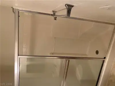 830 Carnegie Street 1621 Bathroom