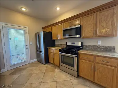 10021 Crimson Palisades Place 204 Kitchen