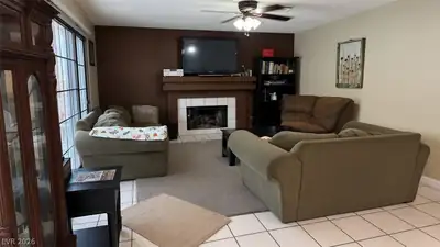 2805 Crystal Bay Drive Living Room