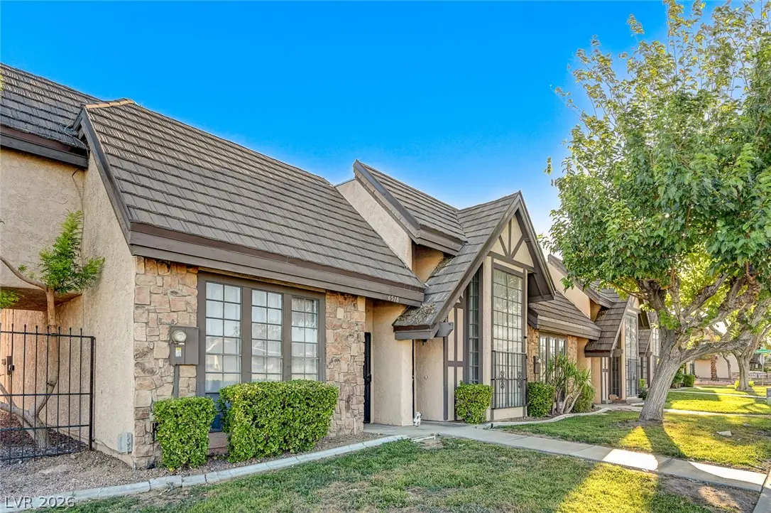 6518 Ironbark Lane
