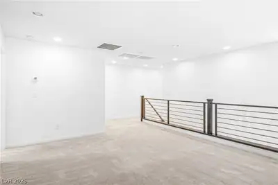 10552 Jade Walk Street Loft