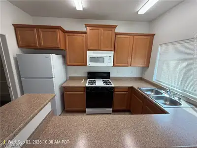 6579 Charlie Chaplin Avenue 102 Kitchen