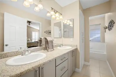 4825 Lawnwood Court, Las Vegas, NV 89130 Primary Bathroom