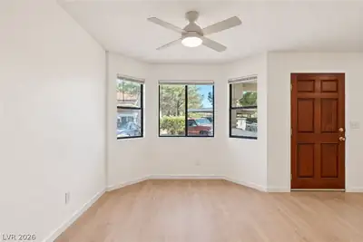 2713 Otter Creek Court 102, Las Vegas, NV 89117 Entrance Foyer