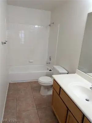 9269 Adamshurst Avenue Bathroom