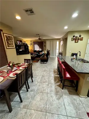 4037 Crystal Island Avenue Dining Area