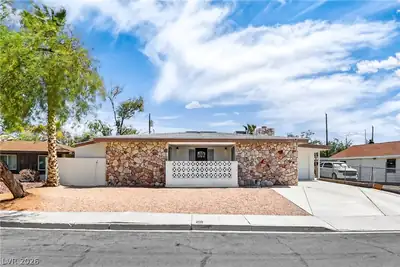 1211 Paiute Drive Front of Structure