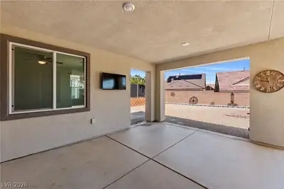 467 Cliffrose Avenue Patio