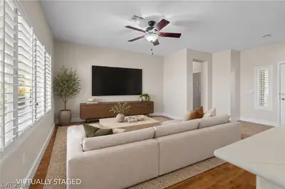 2570 Youngtown Avenue Living Room