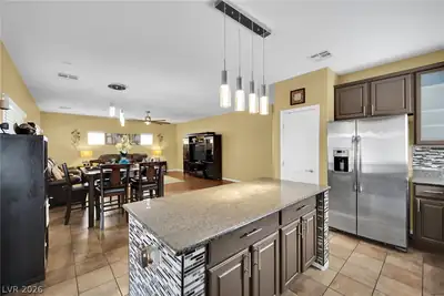 205 Gemstone Hill Avenue Kitchen