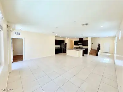 6088 Castle Gardens Avenue Living Room