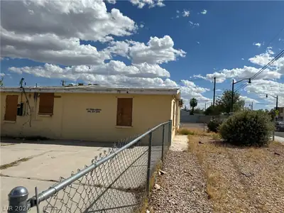 1524 D Street Side of Structure