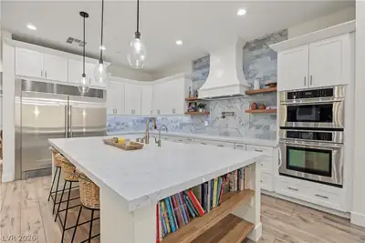 628 North Kiel Street, Henderson, NV 89015 Kitchen