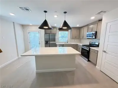 541 Bellum Drive 1066 Kitchen