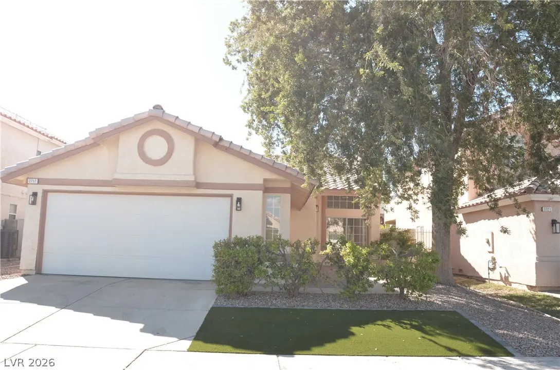 2717 Camphor Tree Street