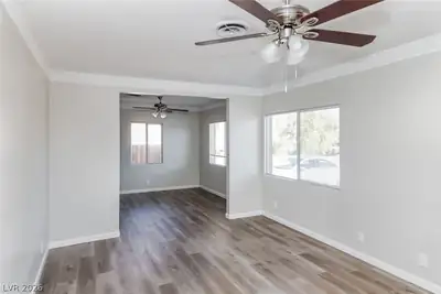 346 Arnold Street Living Room