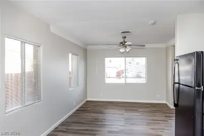 346 Arnold Street Dining Area