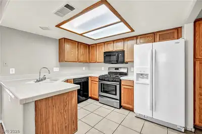 1517 Bellglen Drive Kitchen