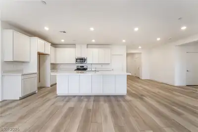 3513 Lamberto Cliff Way Kitchen