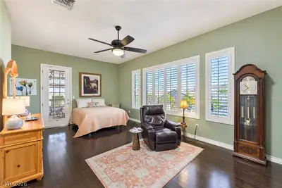 2010 High Mesa Drive Bedroom