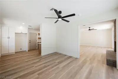 3621 Fortune Avenue Dining Area