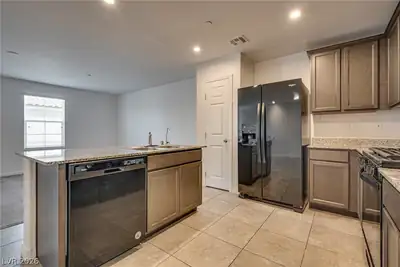 4611 Dover Straight Street, Las Vegas, NV 89115 Kitchen