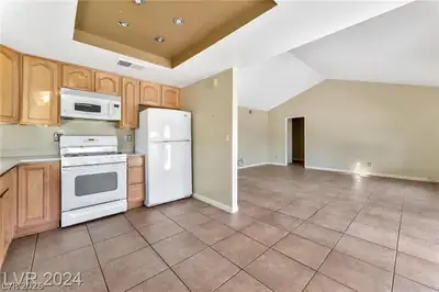 5206 Brentmead Drive, Las Vegas, NV 89120 Kitchen
